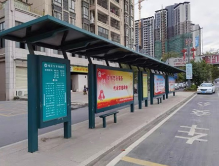 1652080017326402.jpg 公交站臺.jpg